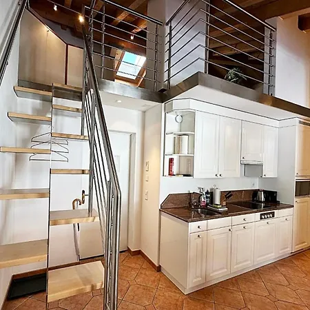شقة Me17-b - Maisonette - 45m2 Zum Relaxen, Mit Garage بونتريسنا